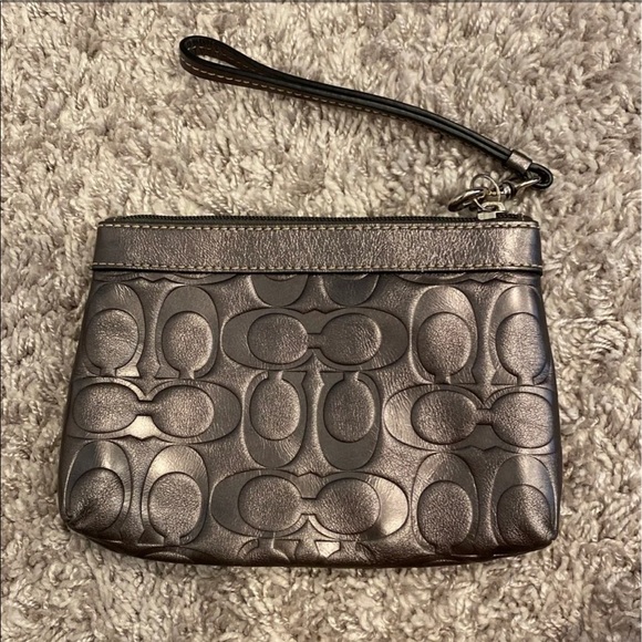 NWOT Coach wristlet - Picture 2 of 3